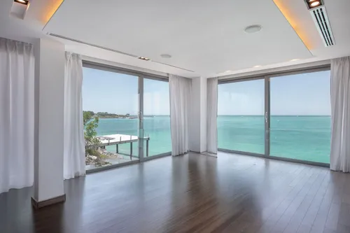 4 Bedrooms Villa in Water Villas