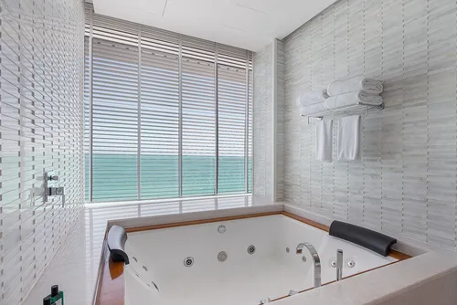 4 Bedrooms Villa in Water Villas