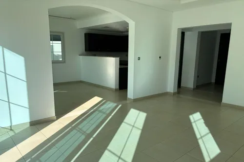 2 Bedrooms Villa in District 5A
