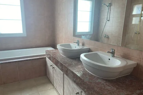 2 Bedrooms Villa in District 5A