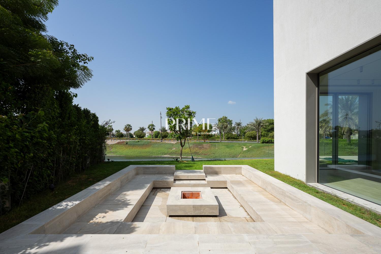 4 Bedrooms Villa in Entertainment Foyer