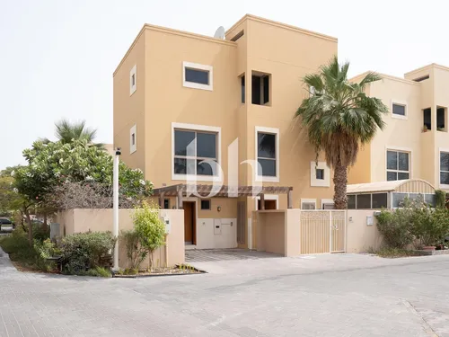 Corner Unit | Big Garden | Ideal Investment