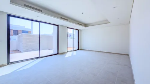 5 Bedrooms Villa in The Dunes