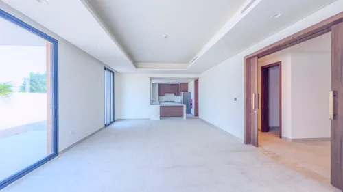 5 Bedrooms Villa in The Dunes