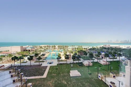 1 Bedroom Apartment in Fairmont Marina Residences