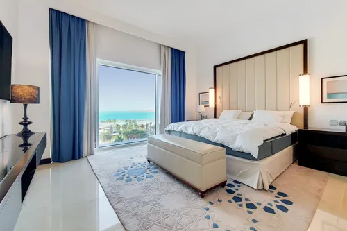 1 Bedroom Apartment in Fairmont Marina Residences