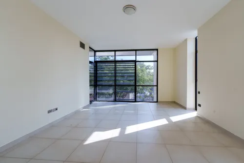4 Bedrooms Villa in West Yas
