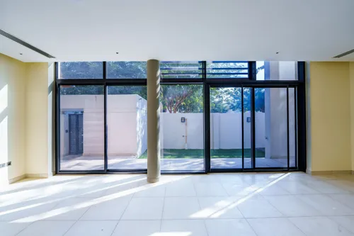 4 Bedrooms Villa in West Yas