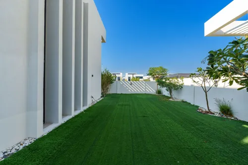 4 Bedrooms Villa in West Yas