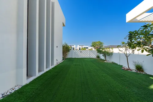 4 Bedrooms Villa in West Yas
