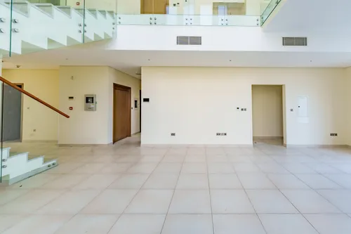 4 Bedrooms Villa in West Yas