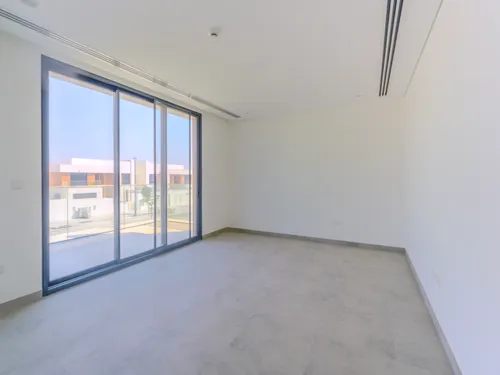 4 Bedrooms Villa in The Dunes