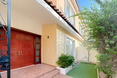5 Bedrooms Villa in Umm Suqeim 1 Villas