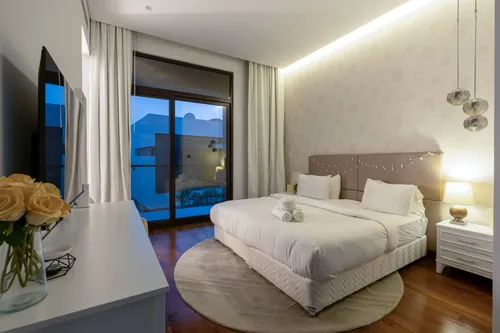 5 Bedrooms Villa in Picadilly Green
