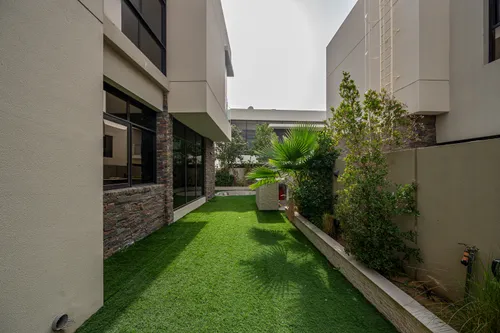 5 Bedrooms Villa in Picadilly Green