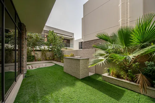 5 Bedrooms Villa in Picadilly Green