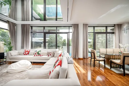 5 Bedrooms Villa in Picadilly Green