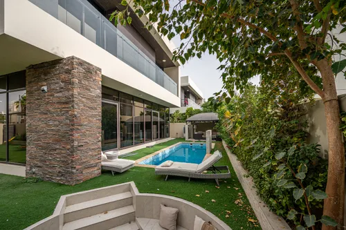 5 Bedrooms Villa in Picadilly Green