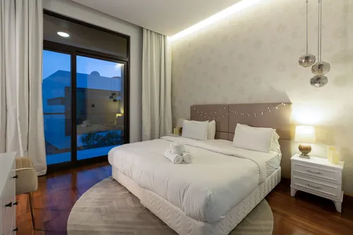 5 Bedrooms Villa in Picadilly Green