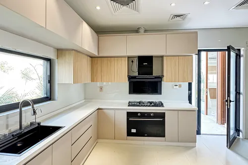 6 Bedrooms Villa in Madinat Hind 3
