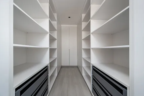 5 Bedrooms Villa in Robinia
