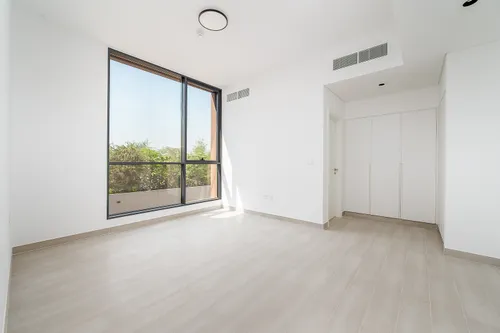 5 Bedrooms Villa in Robinia