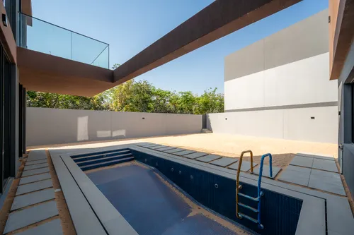 5 Bedrooms Villa in Robinia