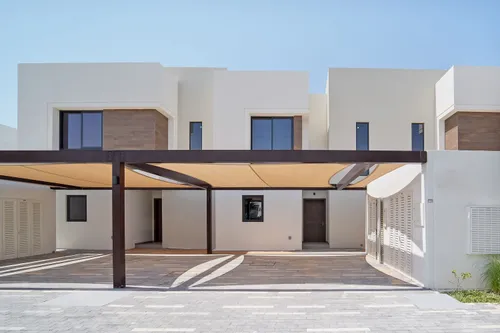 2 Bedrooms Townhouse in Noya Viva