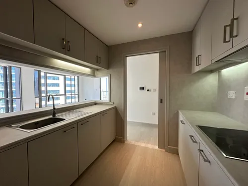 2 Bedrooms Apartment in South Ridge 6