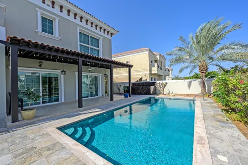 5 Bedrooms Villa in Hacienda