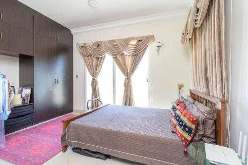 5 Bedrooms Villa in Hacienda