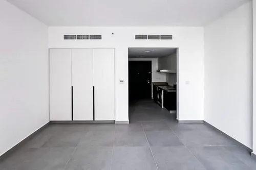 Studio | Open View | Prime Location | Tenanted