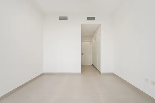 3 Bedrooms Townhouse in Robinia