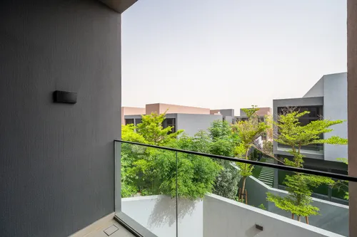 3 Bedrooms Townhouse in Robinia