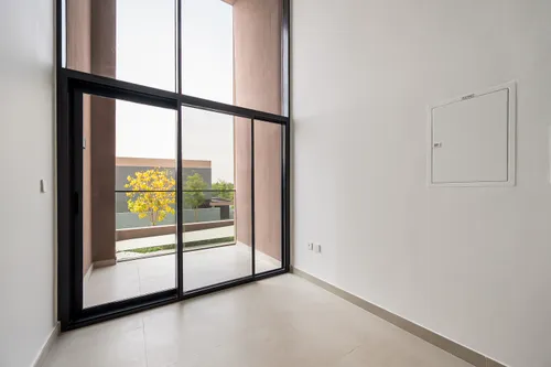 3 Bedrooms Townhouse in Robinia