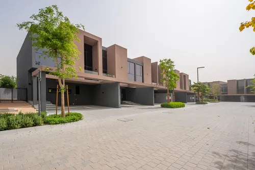 3 Bedrooms Townhouse in Robinia