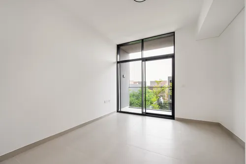 3 Bedrooms Townhouse in Robinia