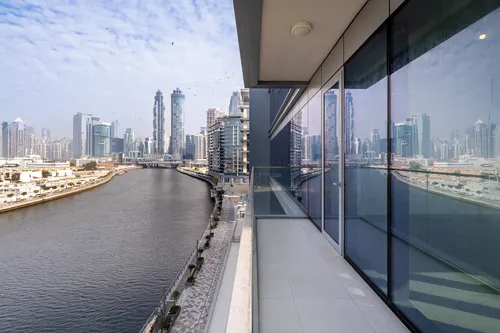 Canal and Burj Khalifa View| High Floor| Brand New