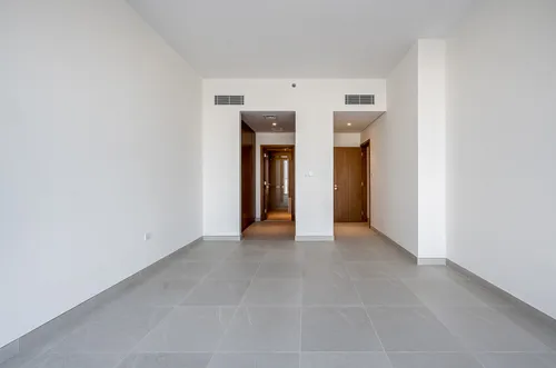 3 Bedrooms Apartment in Canal Front Residence 7