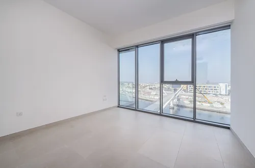 3 Bedrooms Apartment in Canal Front Residence 7