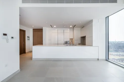 3 Bedrooms Apartment in Canal Front Residence 7