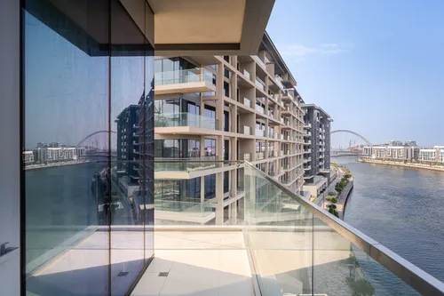 3 Bedrooms Apartment in Canal Front Residence 7