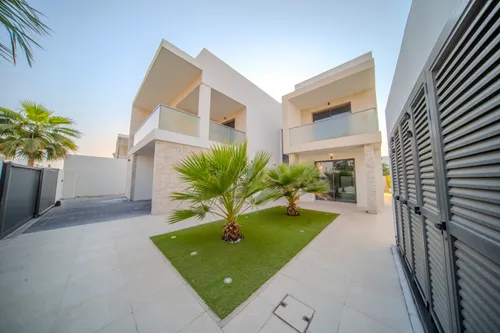 4 Bedrooms Villa in Aspens