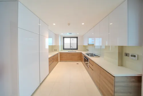 4 Bedrooms Villa in Aspens