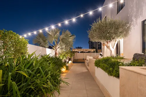 7 Bedrooms Villa in Umm Suqeim 3 Villas