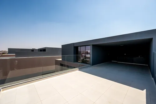 5 Bedrooms Villa in Robinia
