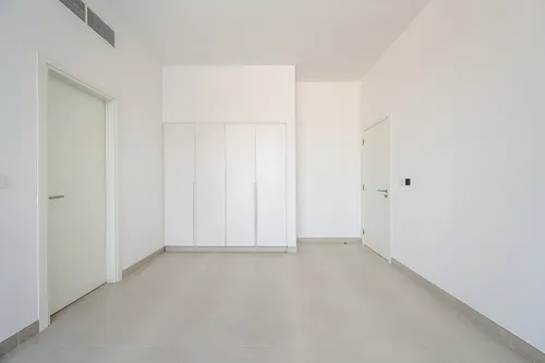 5 Bedrooms Villa in Robinia