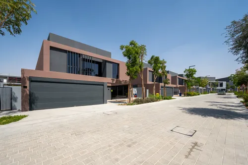 5 Bedrooms Villa in Robinia