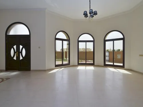 4 Bedrooms Villa in Al Muhaisnah Building 1A