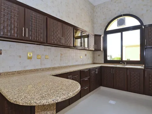 4 Bedrooms Villa in Al Muhaisnah Building 1A